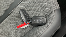 Peugeot 2008 1.2 PureTech 130 Allure 5dr Petrol Estate